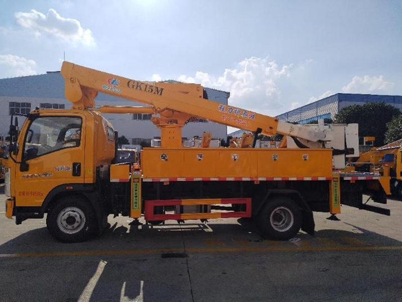 豪沃15米混合臂绝缘臂高空作业车