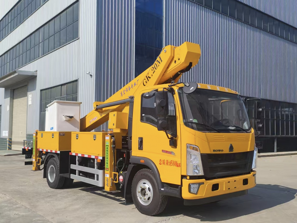 豪沃20米双变幅绝缘臂车