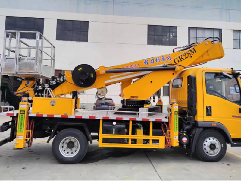 豪沃28米蓝牌高空作业车