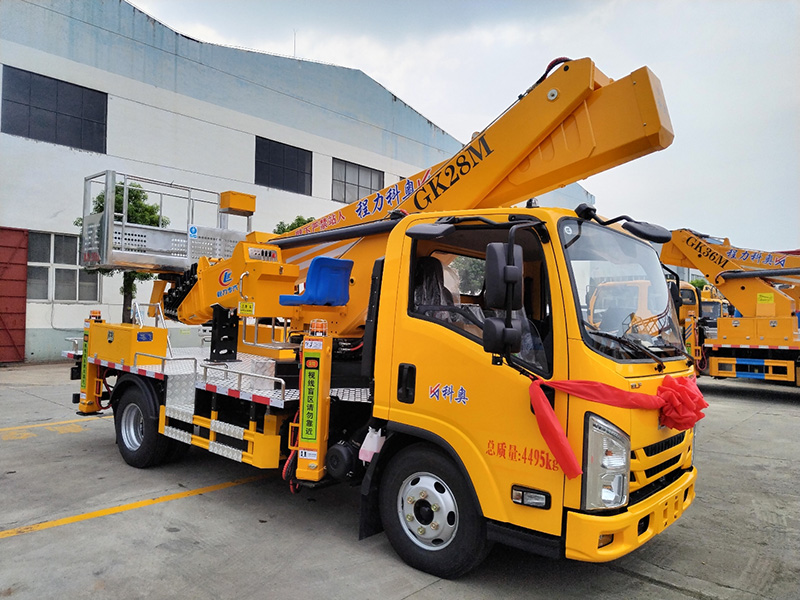 五十铃28米蓝牌型高空作业车