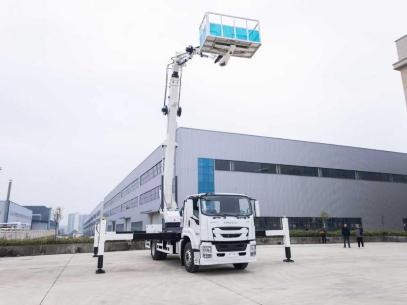 五十铃高低空作业车出口型