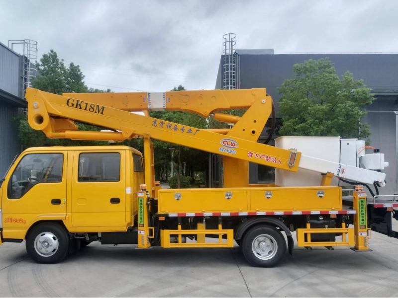 五十铃双排18米绝缘高空作业车