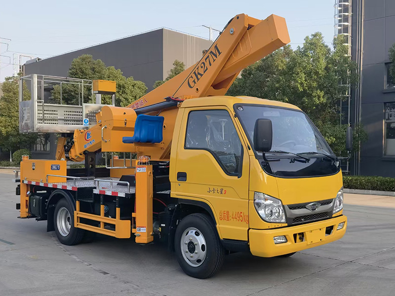 小卡之星27米高空作业车