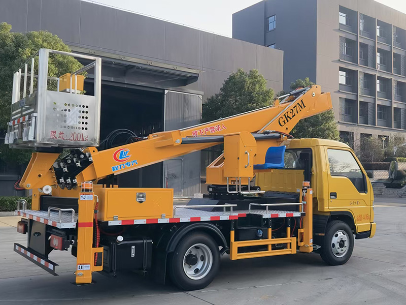 小卡之星27米高空作业车