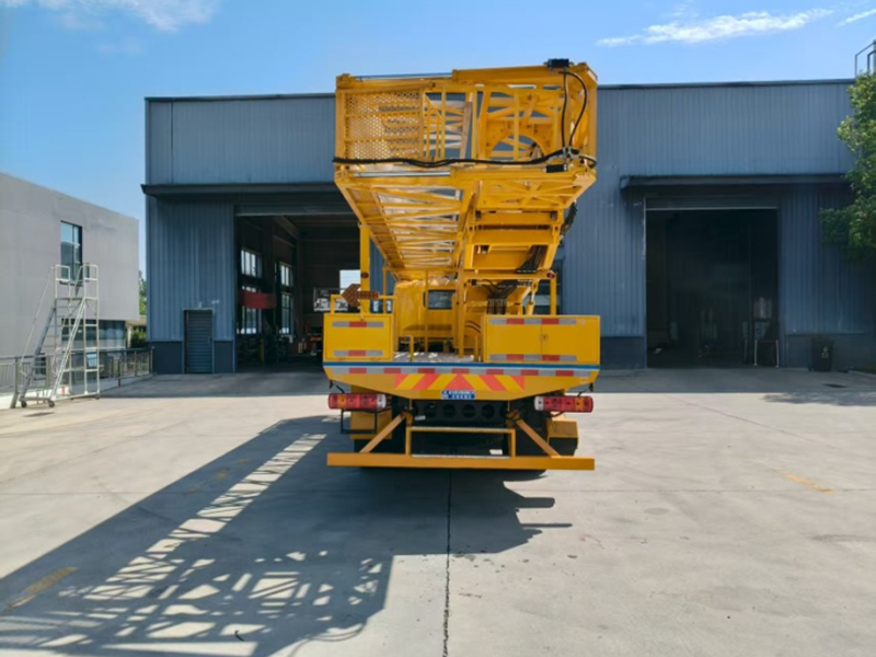 CLW5140JQJCDP桥梁检测车